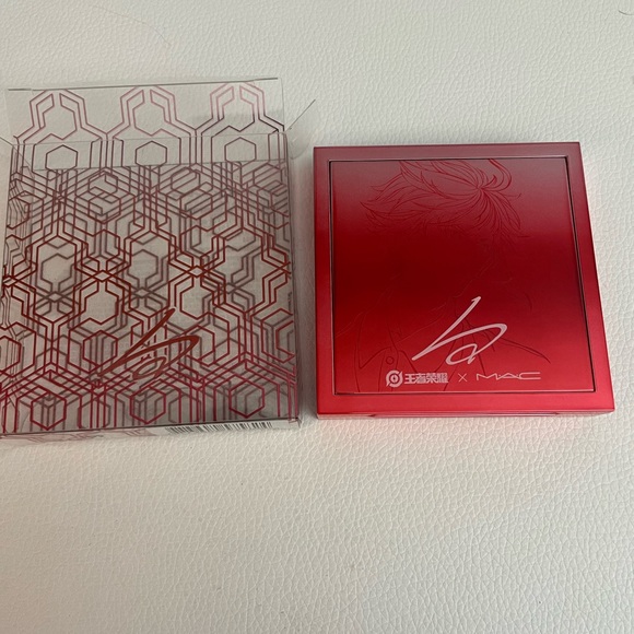 MAC X Honor of Kings BAI eye palette - Picture 3 of 5